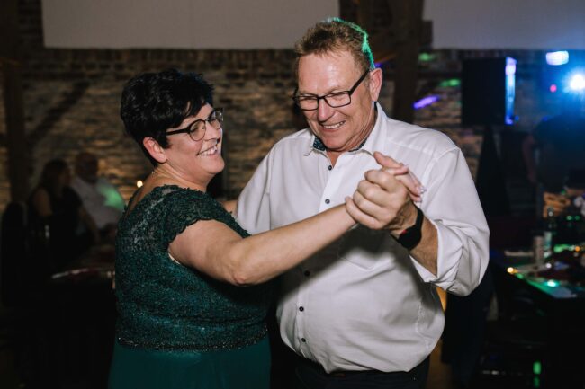 Brennerei rönsahl kierspe hochzeitslocation nrw sauerland hochzeitsfotografin meinerzhagen winterhochzeit weihnachtshochzeit (1149)