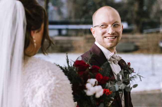 Brennerei rönsahl kierspe hochzeitslocation nrw sauerland hochzeitsfotografin meinerzhagen winterhochzeit weihnachtshochzeit (305)