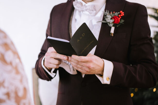Brennerei rönsahl kierspe hochzeitslocation nrw sauerland hochzeitsfotografin meinerzhagen winterhochzeit weihnachtshochzeit (454)
